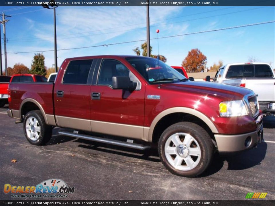 2006 Ford F150 Lariat SuperCrew 4x4 Dark Toreador Red Metallic / Tan Photo #2