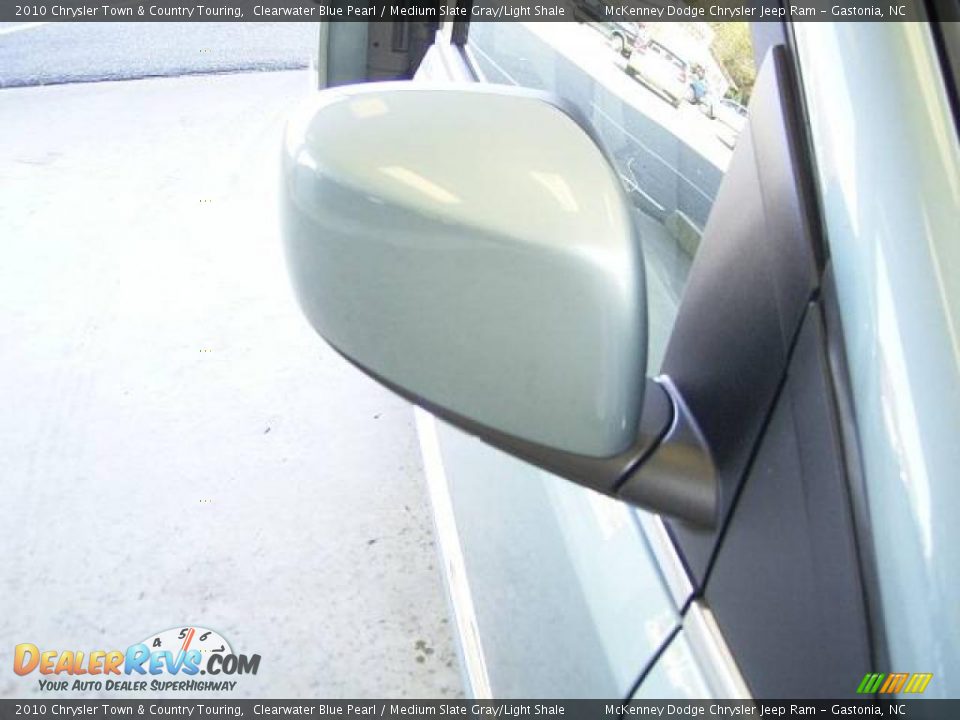 2010 Chrysler Town & Country Touring Clearwater Blue Pearl / Medium Slate Gray/Light Shale Photo #19