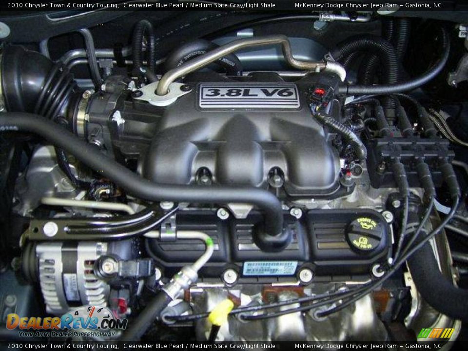 2010 Chrysler Town & Country Touring Clearwater Blue Pearl / Medium Slate Gray/Light Shale Photo #21