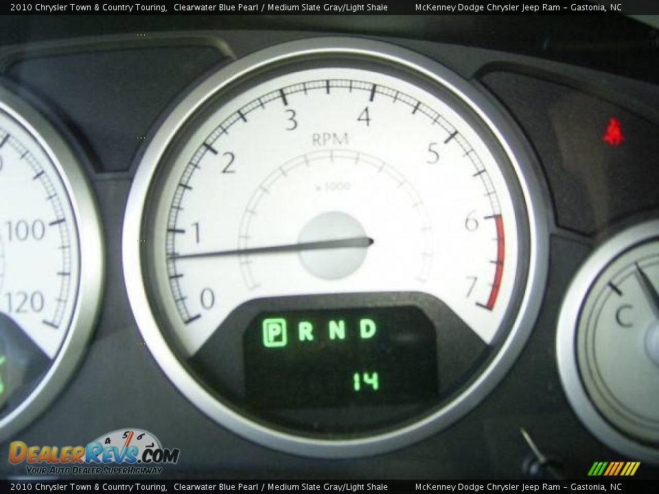 2010 Chrysler Town & Country Touring Clearwater Blue Pearl / Medium Slate Gray/Light Shale Photo #26