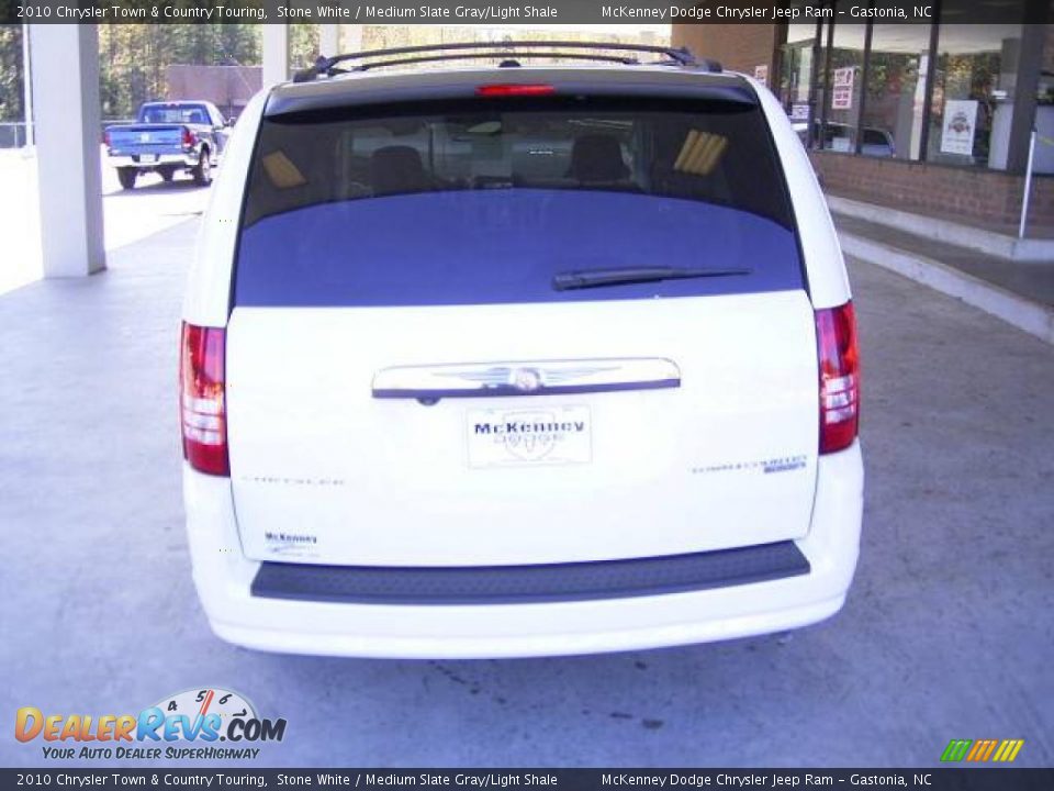2010 Chrysler Town & Country Touring Stone White / Medium Slate Gray/Light Shale Photo #4