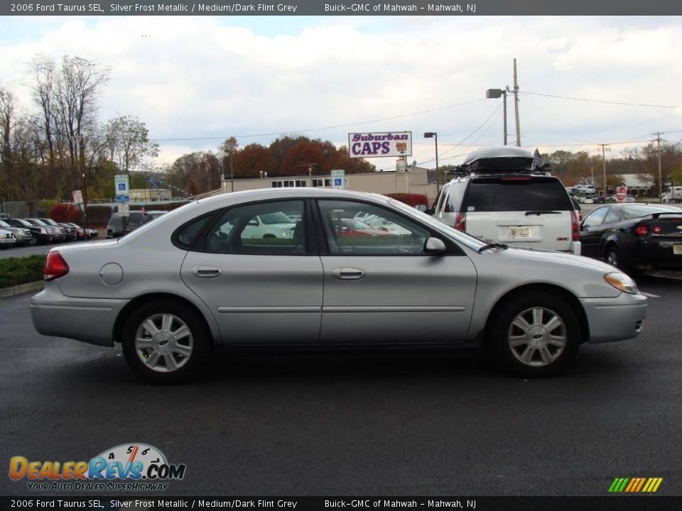 2006 Ford Taurus SEL Silver Frost Metallic / Medium/Dark Flint Grey Photo #4