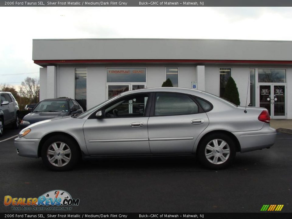 2006 Ford Taurus SEL Silver Frost Metallic / Medium/Dark Flint Grey Photo #8