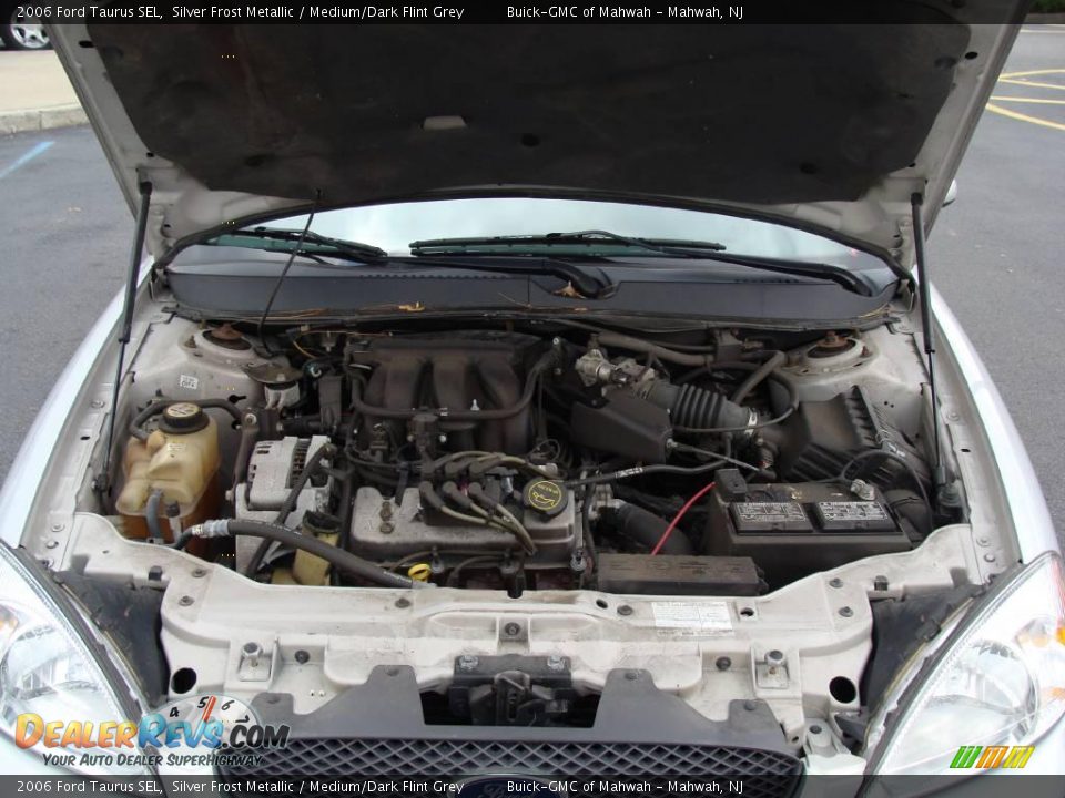 2006 Ford Taurus SEL Silver Frost Metallic / Medium/Dark Flint Grey Photo #21