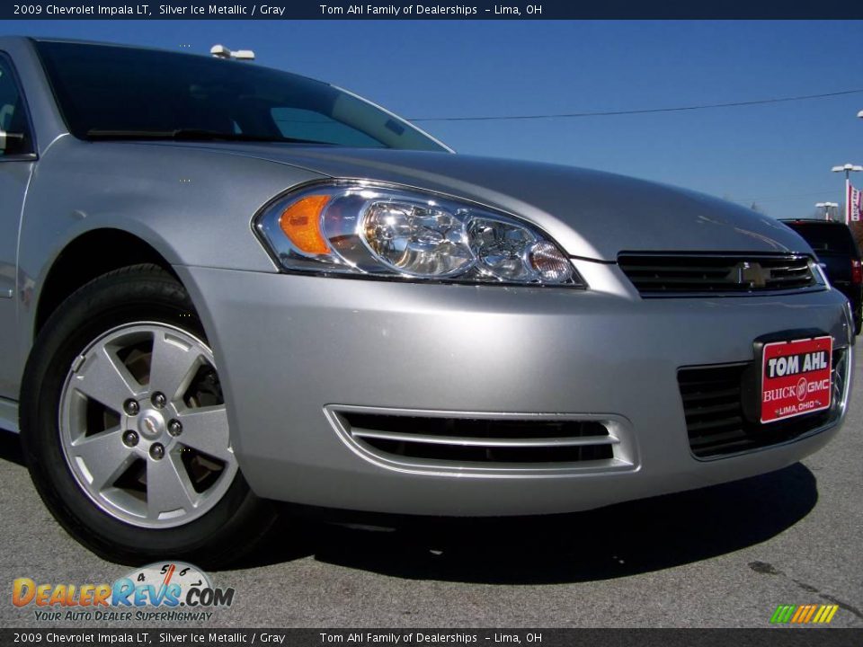 2009 Chevrolet Impala LT Silver Ice Metallic / Gray Photo #2