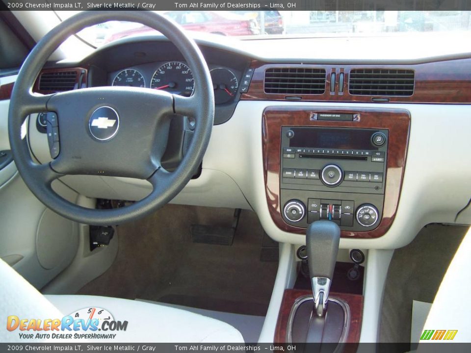 2009 Chevrolet Impala LT Silver Ice Metallic / Gray Photo #13