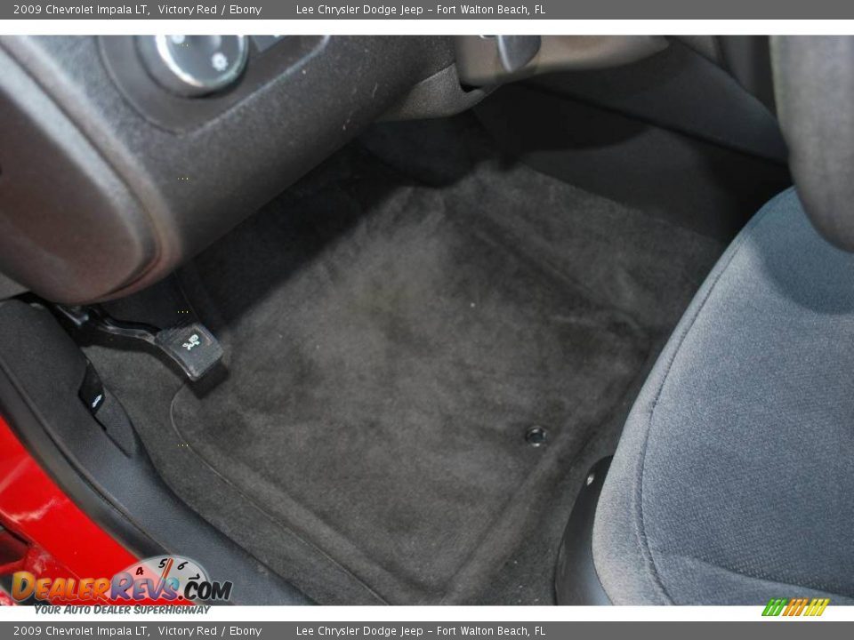 2009 Chevrolet Impala LT Victory Red / Ebony Photo #16