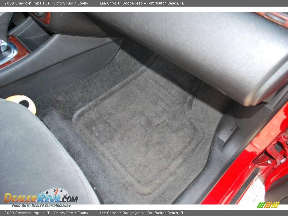 2009 Chevrolet Impala LT Victory Red / Ebony Photo #27