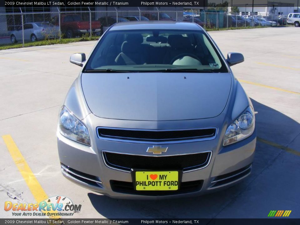 2009 Chevrolet Malibu LT Sedan Golden Pewter Metallic / Titanium Photo #8