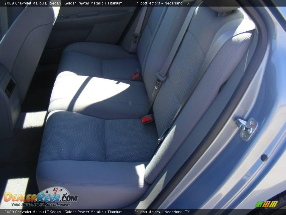 2009 Chevrolet Malibu LT Sedan Golden Pewter Metallic / Titanium Photo #31