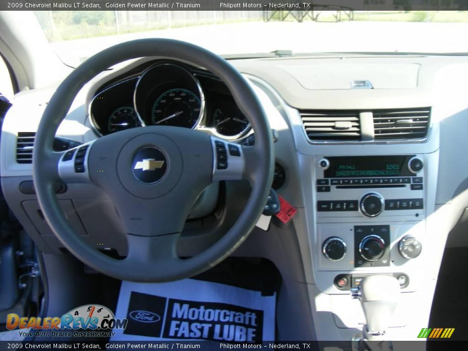 2009 Chevrolet Malibu LT Sedan Golden Pewter Metallic / Titanium Photo #36