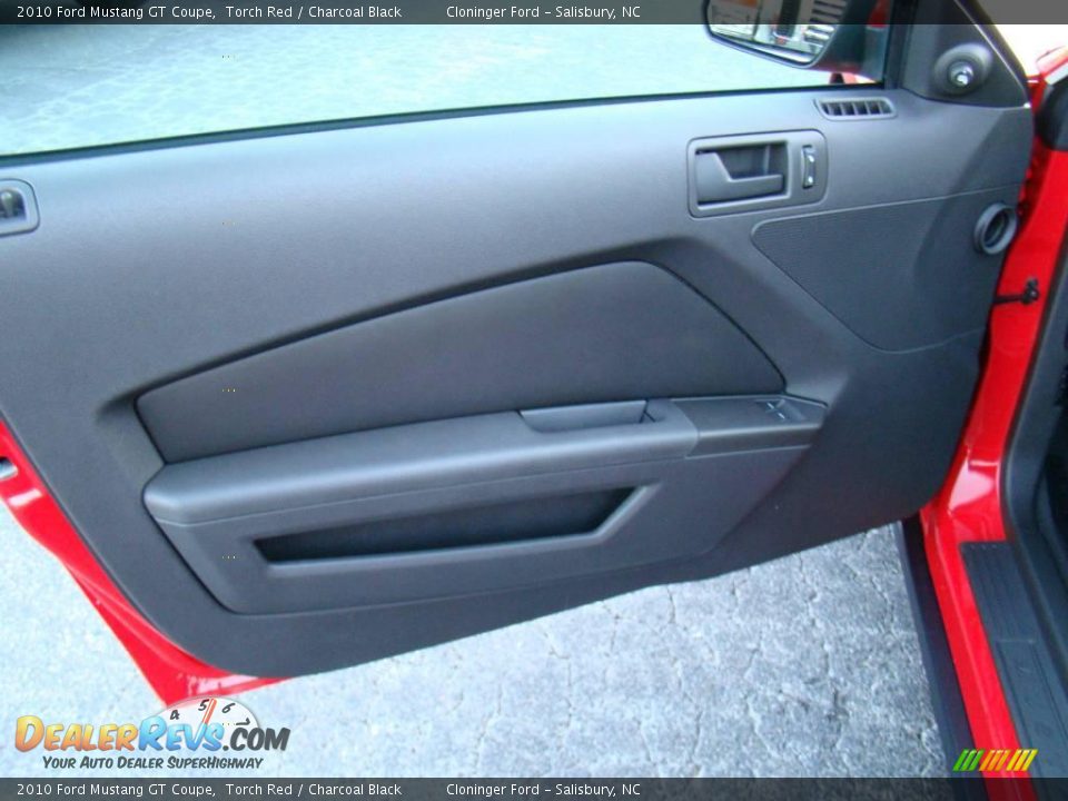 2010 Ford Mustang GT Coupe Torch Red / Charcoal Black Photo #13
