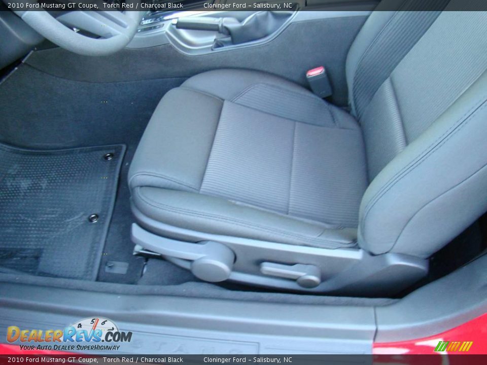 2010 Ford Mustang GT Coupe Torch Red / Charcoal Black Photo #14