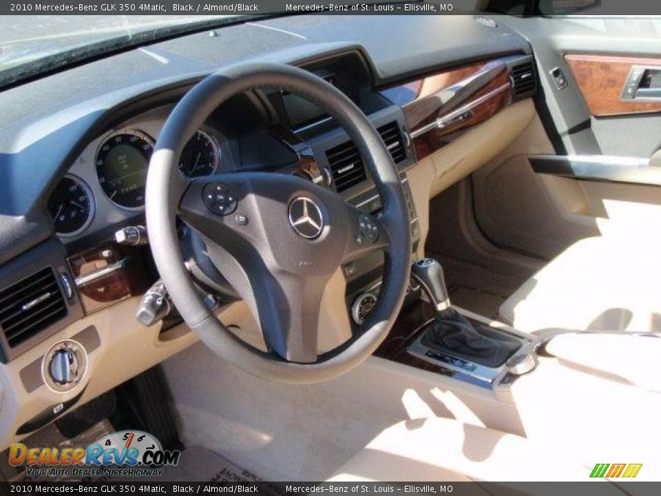 2010 Mercedes-Benz GLK 350 4Matic Black / Almond/Black Photo #7