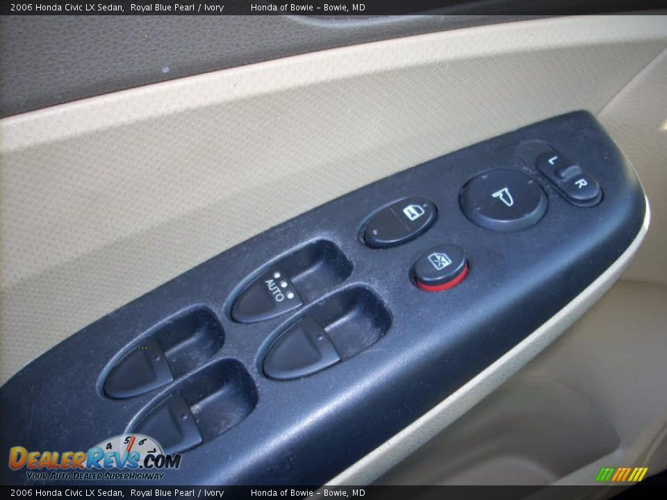 2006 Honda Civic LX Sedan Royal Blue Pearl / Ivory Photo #18