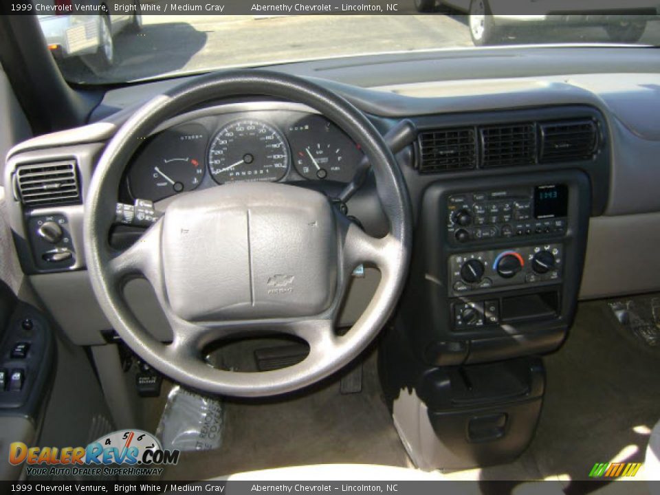 1999 Chevrolet Venture Bright White / Medium Gray Photo #6