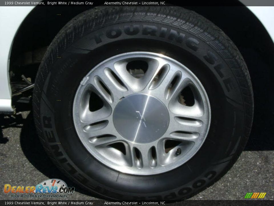 1999 Chevrolet Venture Bright White / Medium Gray Photo #9