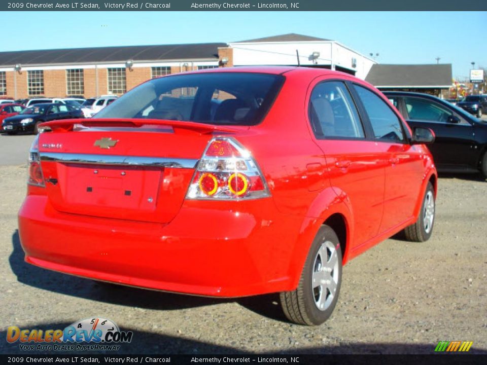 2009 Chevrolet Aveo LT Sedan Victory Red / Charcoal Photo #2