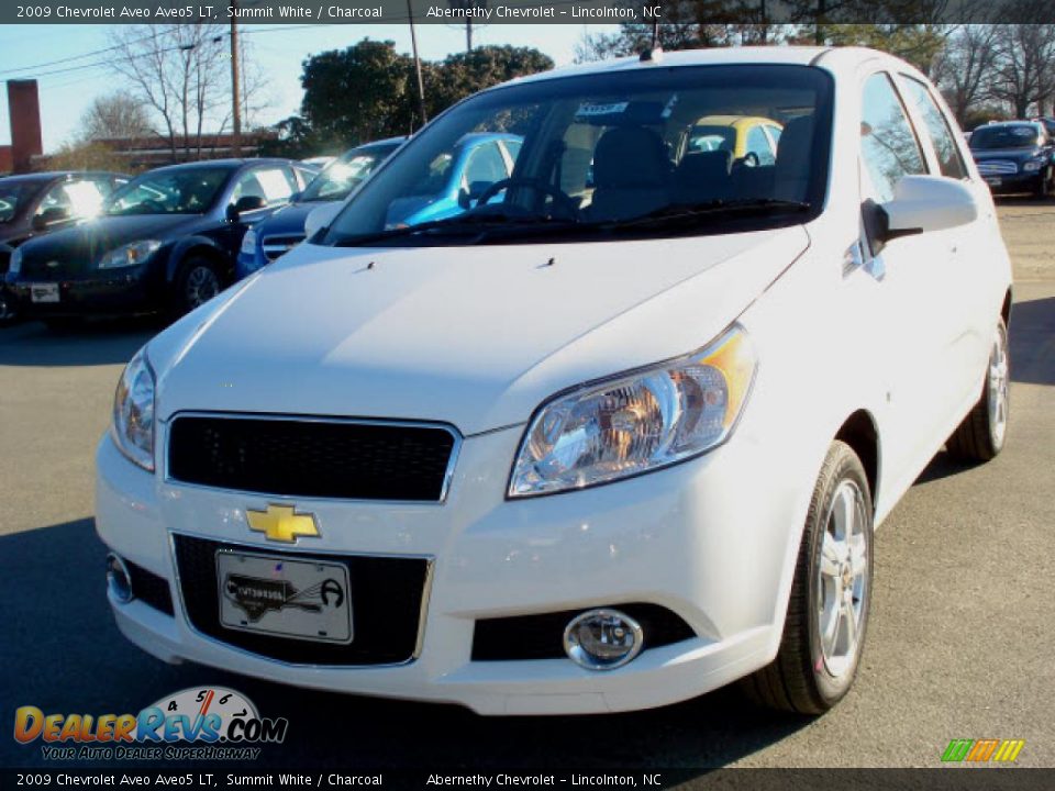 2009 Chevrolet Aveo Aveo5 LT Summit White / Charcoal Photo #1