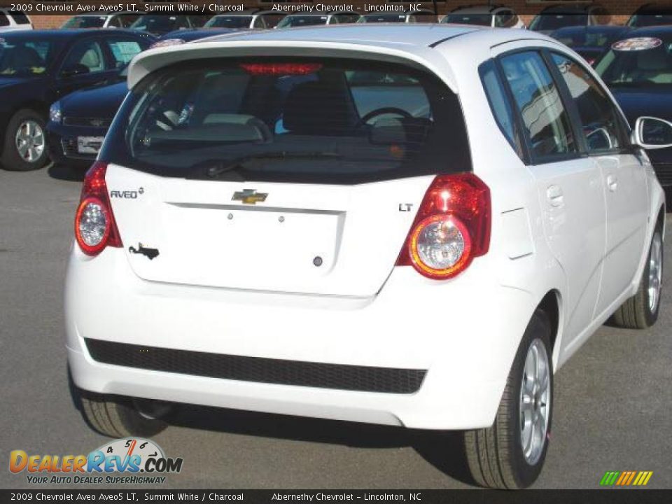 2009 Chevrolet Aveo Aveo5 LT Summit White / Charcoal Photo #2