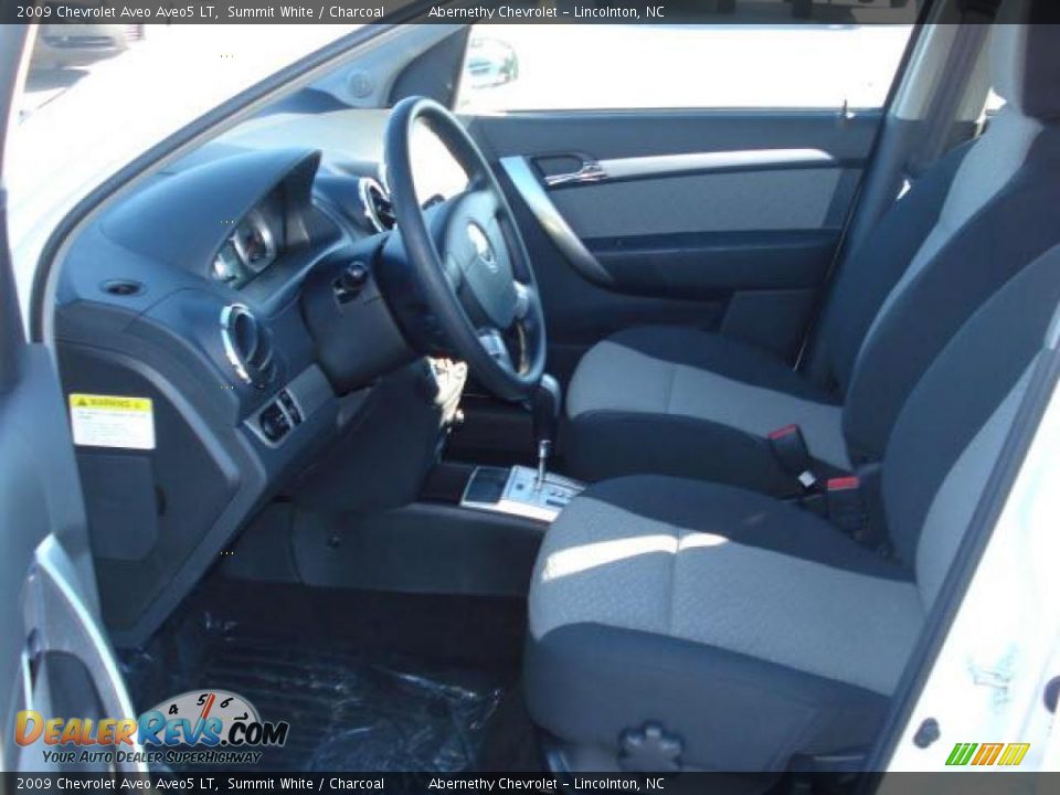 2009 Chevrolet Aveo Aveo5 LT Summit White / Charcoal Photo #4
