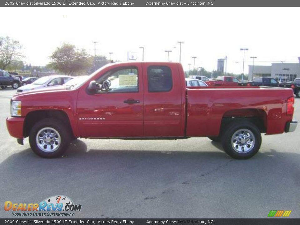 2009 Chevrolet Silverado 1500 LT Extended Cab Victory Red / Ebony Photo #3