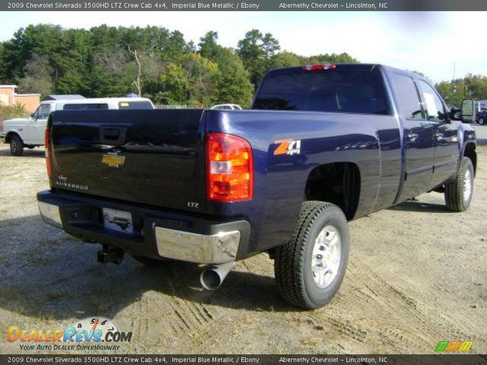 2009 Chevrolet Silverado 3500HD LTZ Crew Cab 4x4 Imperial Blue Metallic / Ebony Photo #2