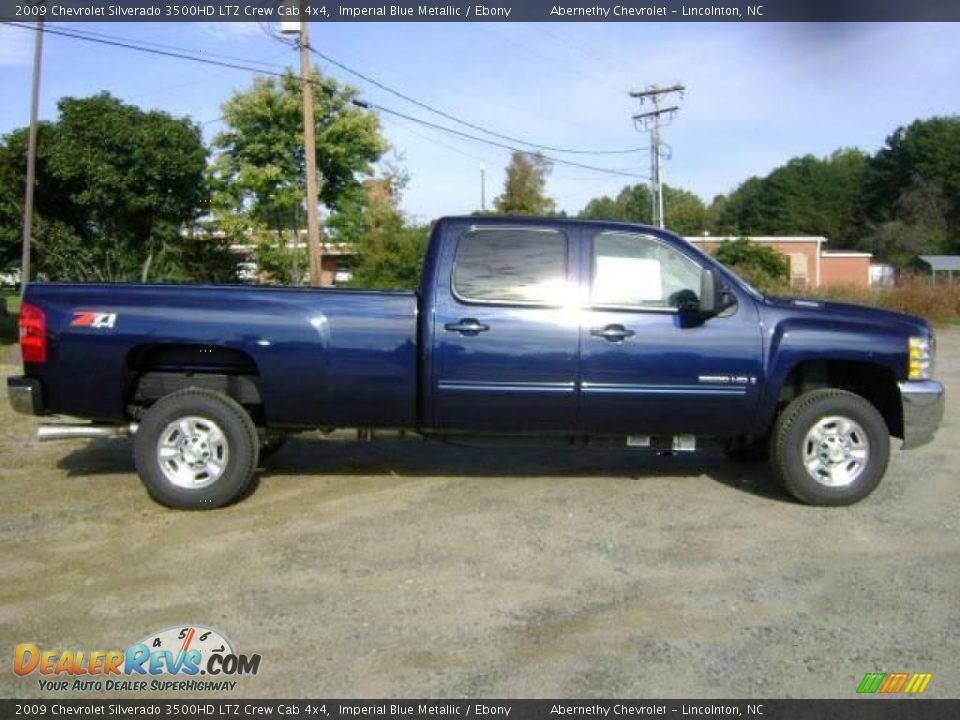 2009 Chevrolet Silverado 3500HD LTZ Crew Cab 4x4 Imperial Blue Metallic / Ebony Photo #3