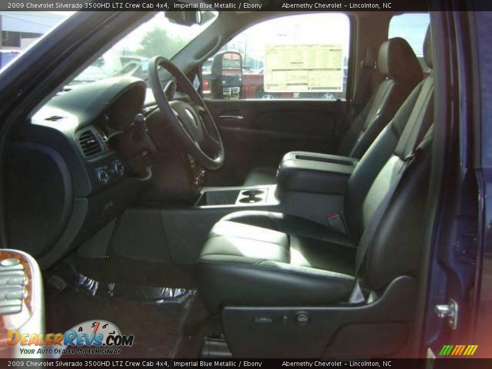 2009 Chevrolet Silverado 3500HD LTZ Crew Cab 4x4 Imperial Blue Metallic / Ebony Photo #4