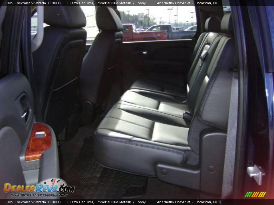 2009 Chevrolet Silverado 3500HD LTZ Crew Cab 4x4 Imperial Blue Metallic / Ebony Photo #5