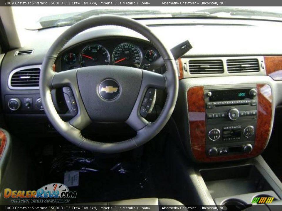 2009 Chevrolet Silverado 3500HD LTZ Crew Cab 4x4 Imperial Blue Metallic / Ebony Photo #6