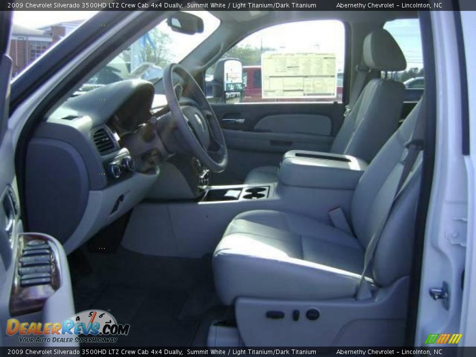 2009 Chevrolet Silverado 3500HD LTZ Crew Cab 4x4 Dually Summit White / Light Titanium/Dark Titanium Photo #4