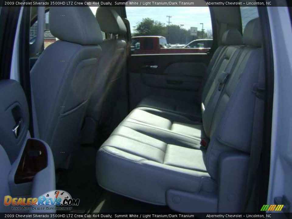 2009 Chevrolet Silverado 3500HD LTZ Crew Cab 4x4 Dually Summit White / Light Titanium/Dark Titanium Photo #5