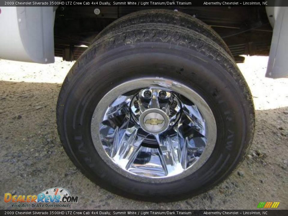 2009 Chevrolet Silverado 3500HD LTZ Crew Cab 4x4 Dually Summit White / Light Titanium/Dark Titanium Photo #9