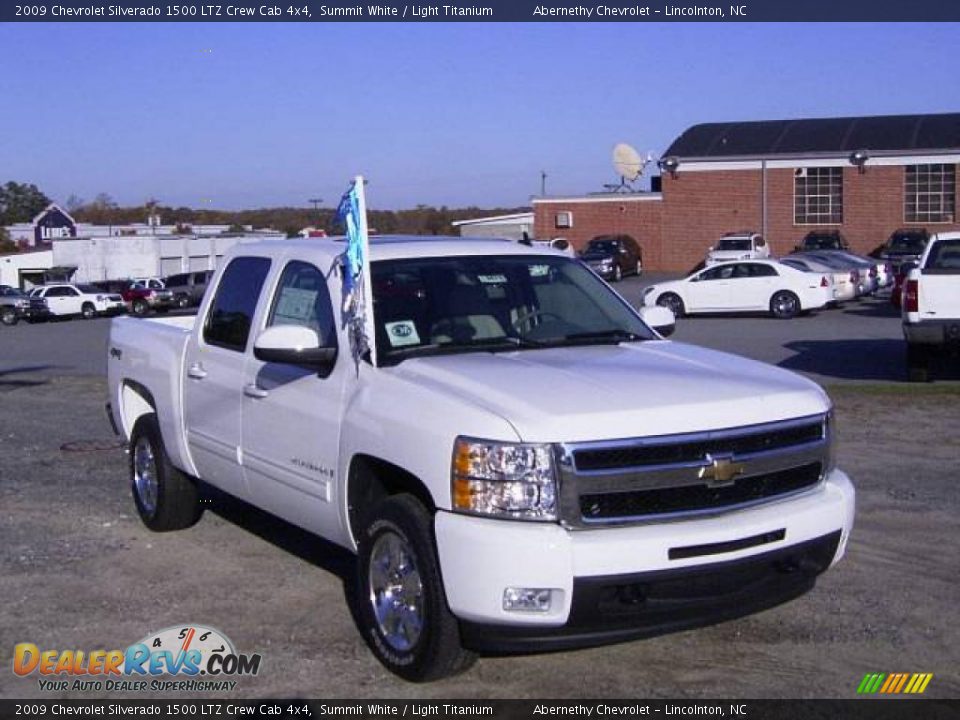 2009 Chevrolet Silverado 1500 LTZ Crew Cab 4x4 Summit White / Light Titanium Photo #6