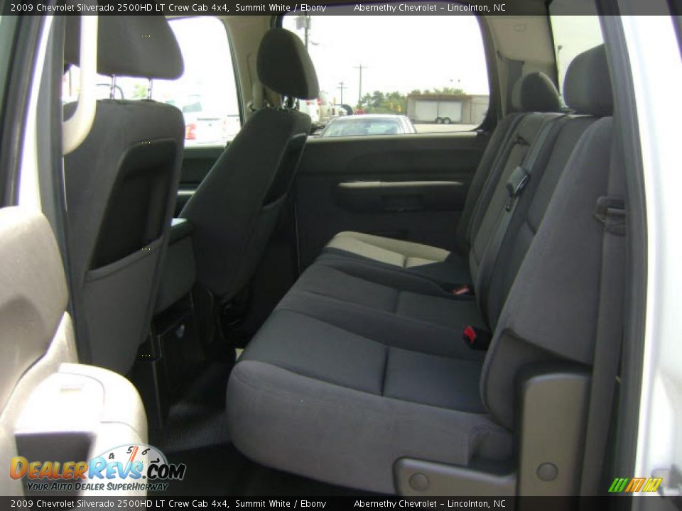 2009 Chevrolet Silverado 2500HD LT Crew Cab 4x4 Summit White / Ebony Photo #5
