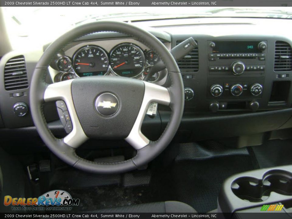2009 Chevrolet Silverado 2500HD LT Crew Cab 4x4 Summit White / Ebony Photo #6