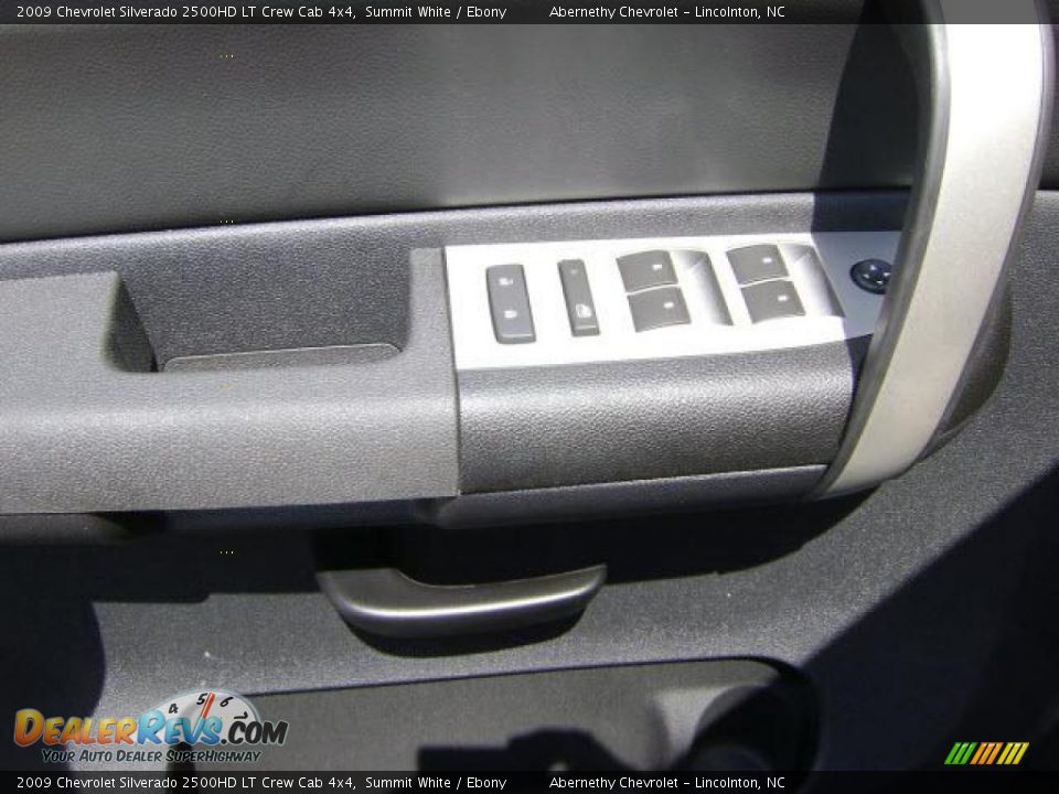2009 Chevrolet Silverado 2500HD LT Crew Cab 4x4 Summit White / Ebony Photo #8
