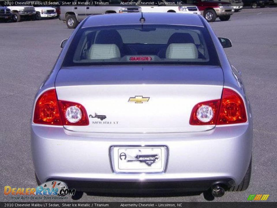 2010 Chevrolet Malibu LT Sedan Silver Ice Metallic / Titanium Photo #3