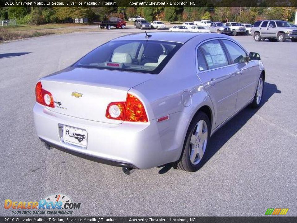 2010 Chevrolet Malibu LT Sedan Silver Ice Metallic / Titanium Photo #4