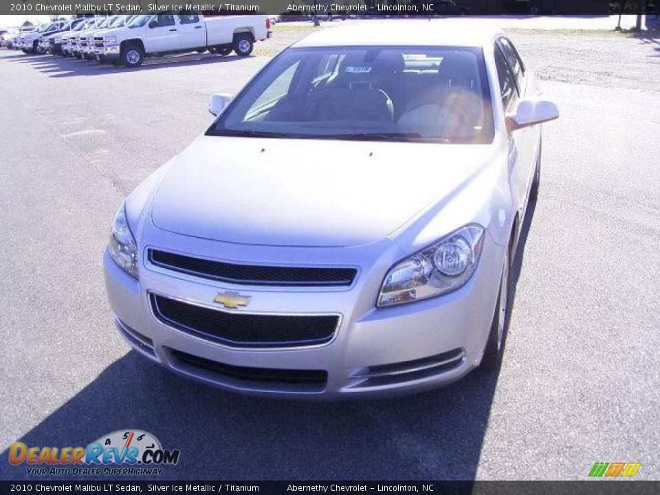 2010 Chevrolet Malibu LT Sedan Silver Ice Metallic / Titanium Photo #6