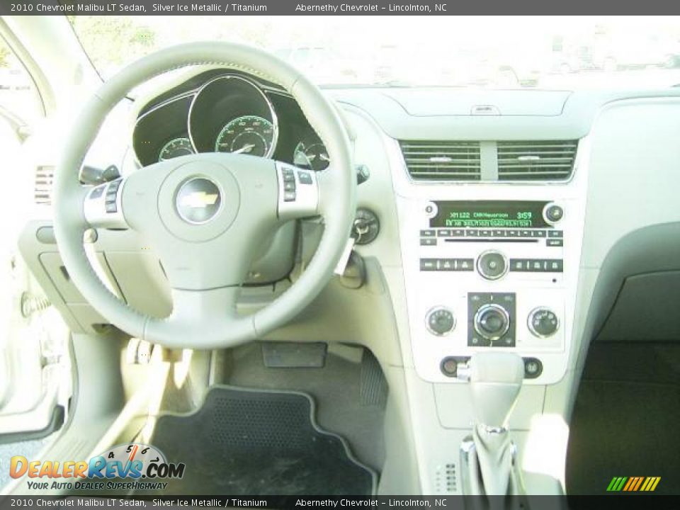 2010 Chevrolet Malibu LT Sedan Silver Ice Metallic / Titanium Photo #21