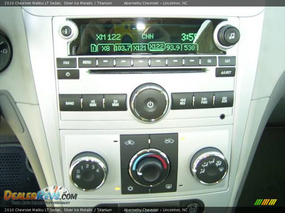 2010 Chevrolet Malibu LT Sedan Silver Ice Metallic / Titanium Photo #23