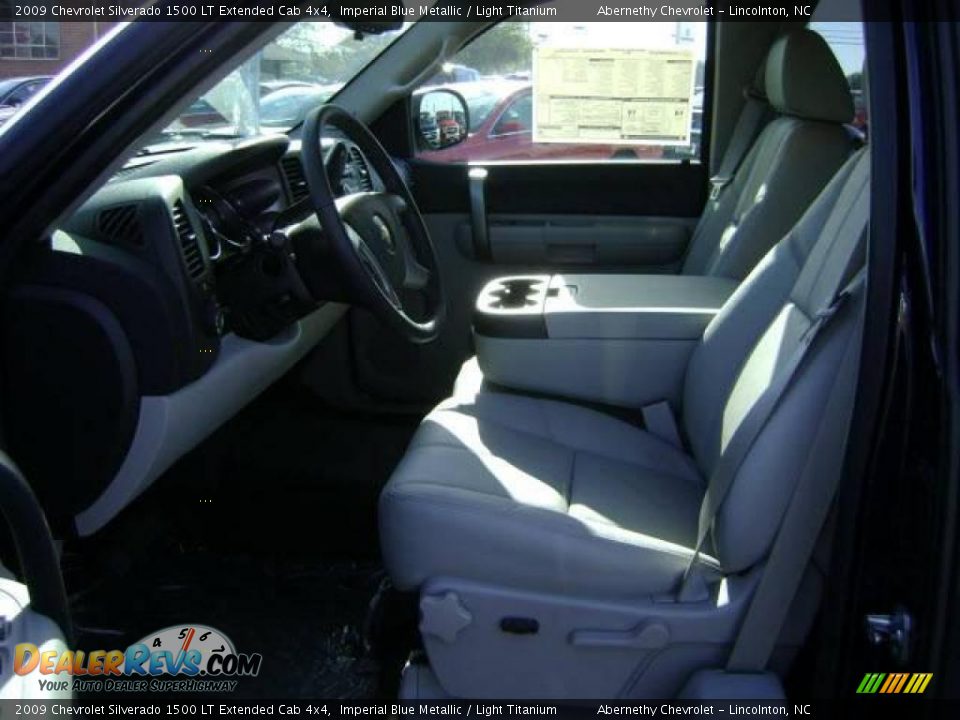 2009 Chevrolet Silverado 1500 LT Extended Cab 4x4 Imperial Blue Metallic / Light Titanium Photo #4
