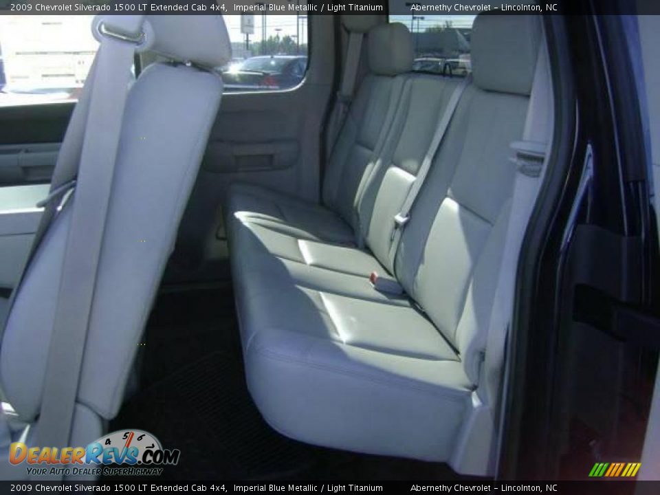 2009 Chevrolet Silverado 1500 LT Extended Cab 4x4 Imperial Blue Metallic / Light Titanium Photo #5