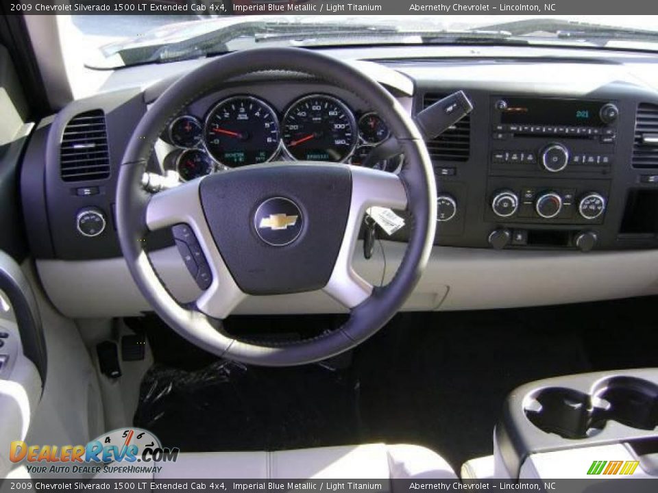 2009 Chevrolet Silverado 1500 LT Extended Cab 4x4 Imperial Blue Metallic / Light Titanium Photo #6