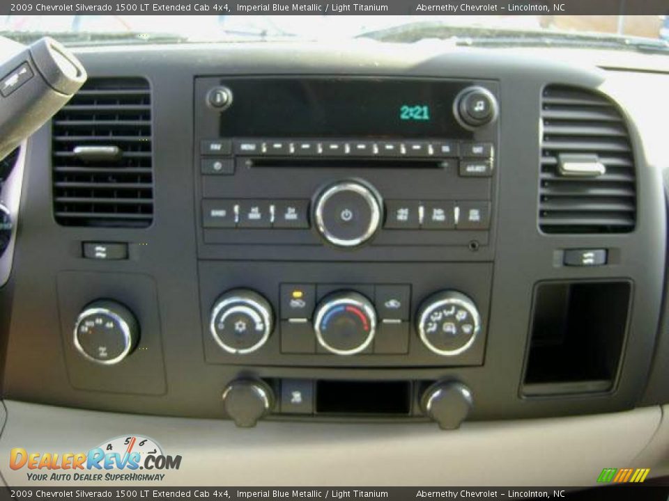 2009 Chevrolet Silverado 1500 LT Extended Cab 4x4 Imperial Blue Metallic / Light Titanium Photo #7