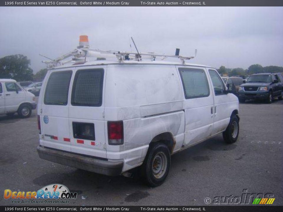 1996 Ford E Series Van E250 Commercial Oxford White / Medium Gray Photo #2