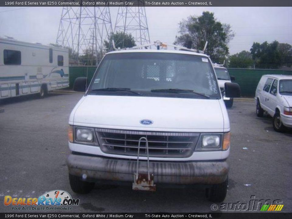1996 Ford E Series Van E250 Commercial Oxford White / Medium Gray Photo #5