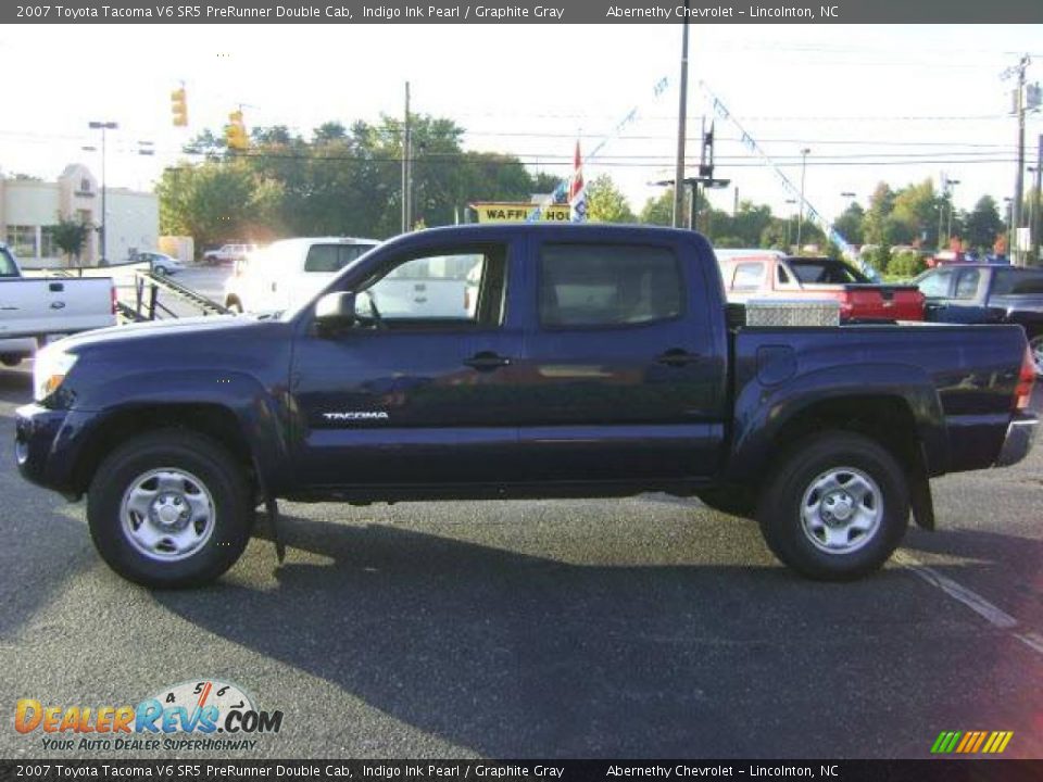 2007 Toyota Tacoma V6 SR5 PreRunner Double Cab Indigo Ink Pearl / Graphite Gray Photo #3